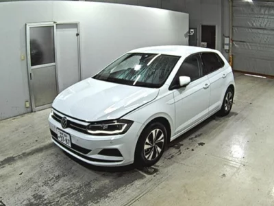 Volkswagen POLO  с аукциона в Японии