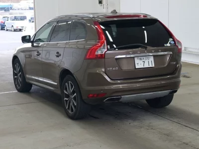 Volvo XC60  с аукциона в Японии