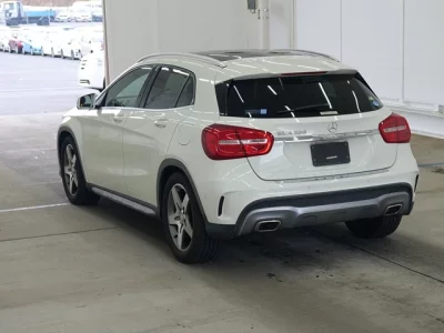 Mercedes-Benz GLA CLASS