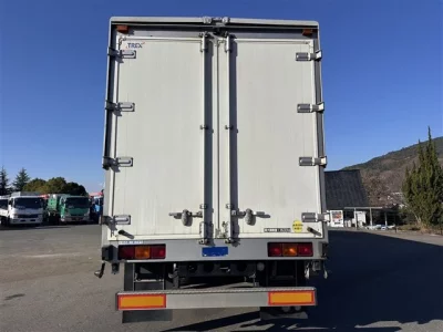 Mitsubishi FUSO TRUCK  с аукциона в Японии