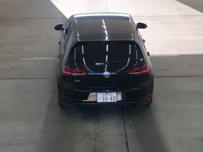 Volkswagen GOLF  с аукциона в Японии