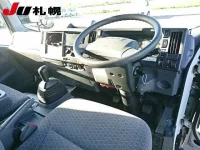 Isuzu ELF лот № 2302 оценка R  с аукциона в Японии 2