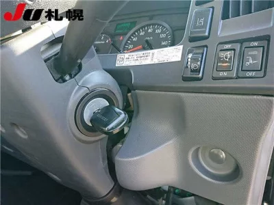 Isuzu ELF  с аукциона в Японии