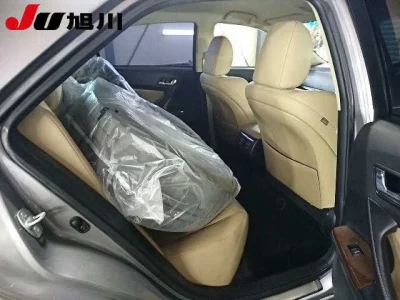 Toyota MARK X  с аукциона в Японии