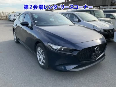Mazda MAZDA3  с аукциона в Японии