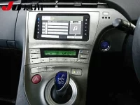 Toyota PRIUS лот № 4318 оценка R  с аукциона в Японии 9