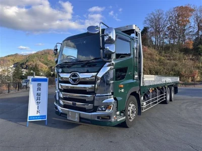 Hino TRUCK