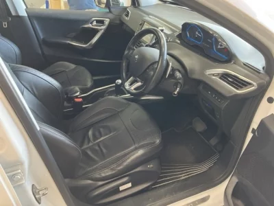 Peugeot 2008  с аукциона в Японии