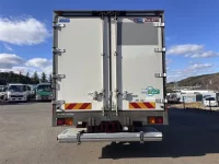 Isuzu FORWARD лот № 8577 оценка 3.5  с аукциона в Японии 2