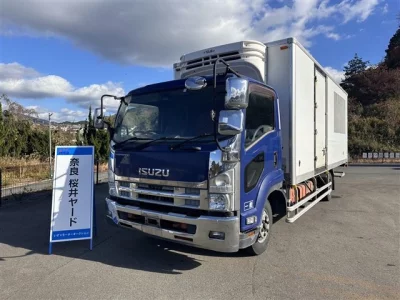 Isuzu FORWARD  с аукциона в Японии
