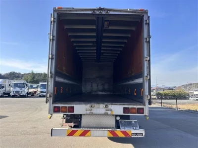 Isuzu FORWARD  с аукциона в Японии