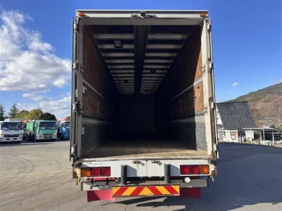 Isuzu TRUCK  с аукциона в Японии