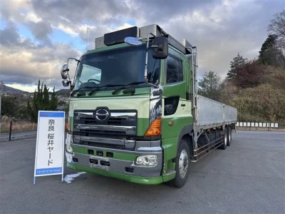 Hino TRUCK