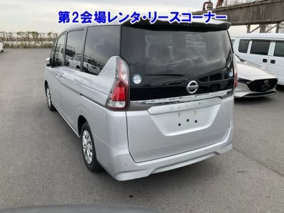 Nissan SERENA  с аукциона в Японии