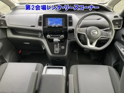 Nissan SERENA  с аукциона в Японии