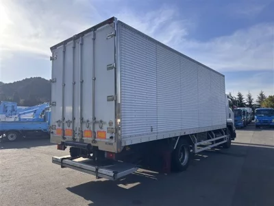 Isuzu FORWARD  с аукциона в Японии