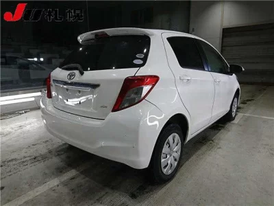 Toyota VITZ  с аукциона в Японии