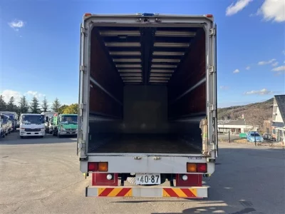 Isuzu FORWARD  с аукциона в Японии