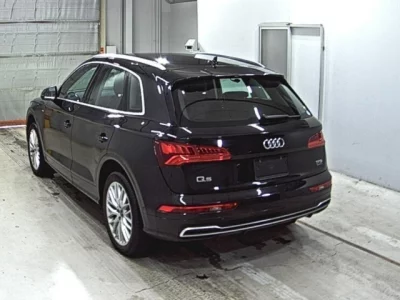 Audi Q5  с аукциона в Японии
