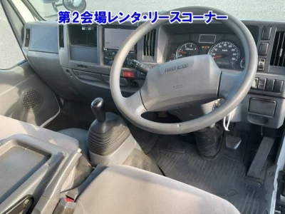 Isuzu ELF  с аукциона в Японии