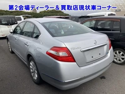 Nissan TEANA