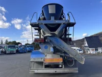 Nissan UD SERIES лот № 8572 оценка 3.5  с аукциона в Японии 2