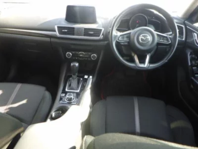 Mazda AXELA  с аукциона в Японии