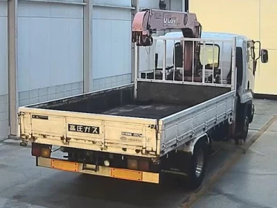 Isuzu FORWARD  с аукциона в Японии