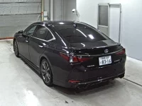 Lexus ES лот № 3012 оценка 4.5  с аукциона в Японии 1