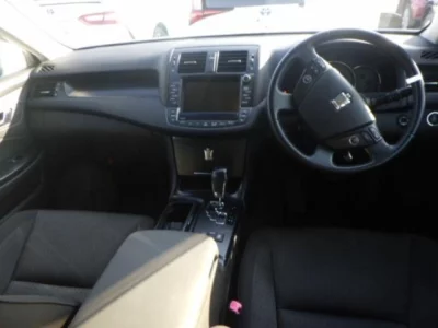Toyota CROWN  с аукциона в Японии