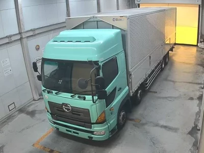 Hino TRUCK