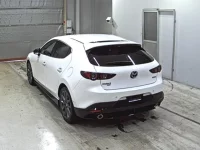Mazda MAZDA3 лот № 3069 оценка 4  с аукциона в Японии 1