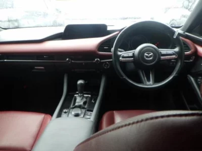 Mazda MAZDA3  с аукциона в Японии