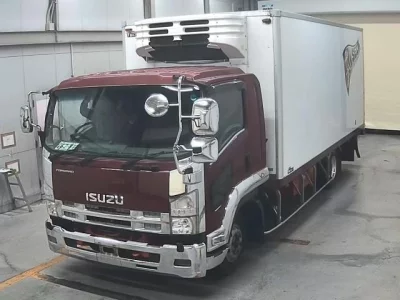 Isuzu FORWARD  с аукциона в Японии