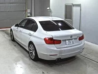 BMW 3-Series лот № 3122 оценка 3.5  с аукциона в Японии 1