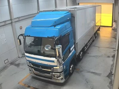Mitsubishi FUSO TRUCK  с аукциона в Японии