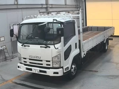 Isuzu FORWARD  с аукциона в Японии