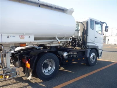 Mitsubishi FUSO TRUCK  с аукциона в Японии