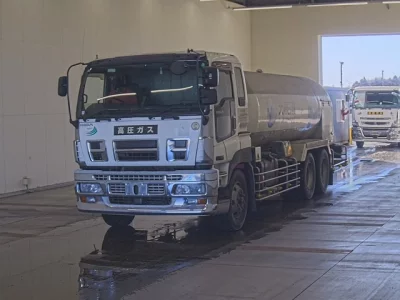 Isuzu GIGA  с аукциона в Японии
