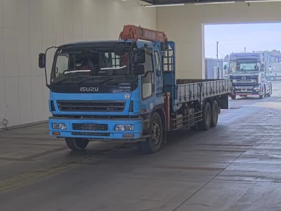 Isuzu GIGA