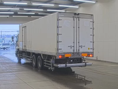 Isuzu GIGA  с аукциона в Японии