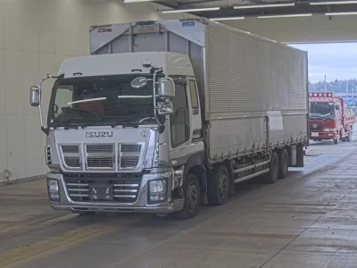 Isuzu GIGA