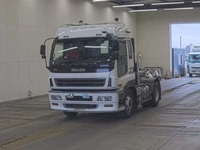 Isuzu GIGA  с аукциона в Японии