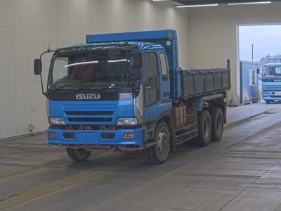 Isuzu GIGA