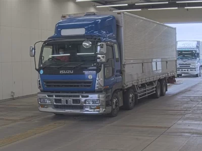 Isuzu GIGA