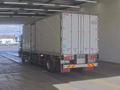 Isuzu GIGA  с аукциона в Японии