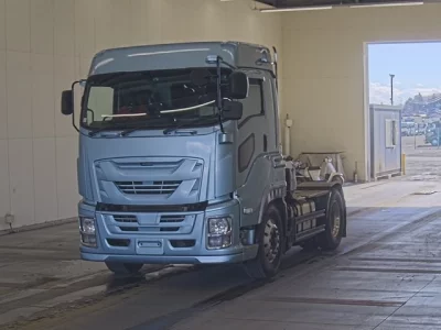 Isuzu GIGA