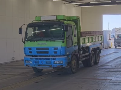 Isuzu GIGA