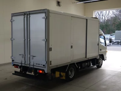 Mitsubishi CANTER  с аукциона в Японии