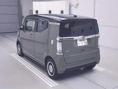 Honda N BOX SLASH